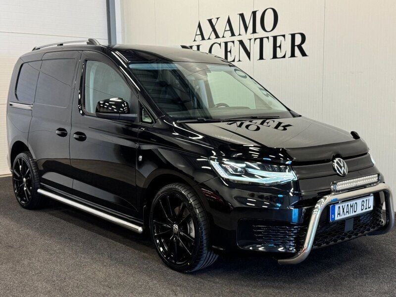 Svart Begagnad 2021 VW Caddy Minibuss | 279 900 kr (Marknadspris) - Bild 1/4