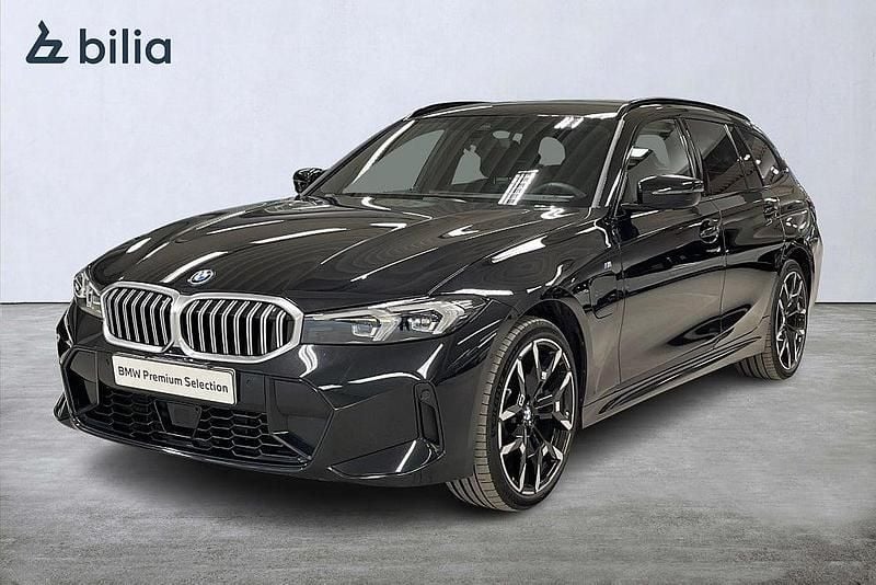 Begagnad BMW 330e M Sport 184 HK (135 kW) 2025 Svart Kombi