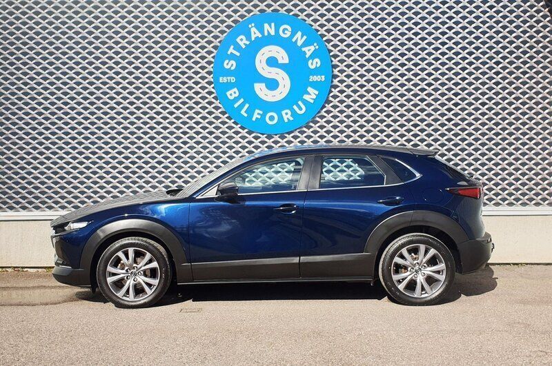 Blå Begagnad 2021 Mazda CX-30 Sky SUV | 219 000 kr (Marknadspris) - Bild 1/4