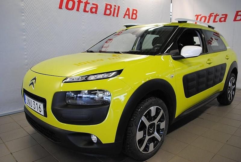 Begagnad Citroën C4 Cactus 92 HK (67 kW) 2014 Gul Halvkombi