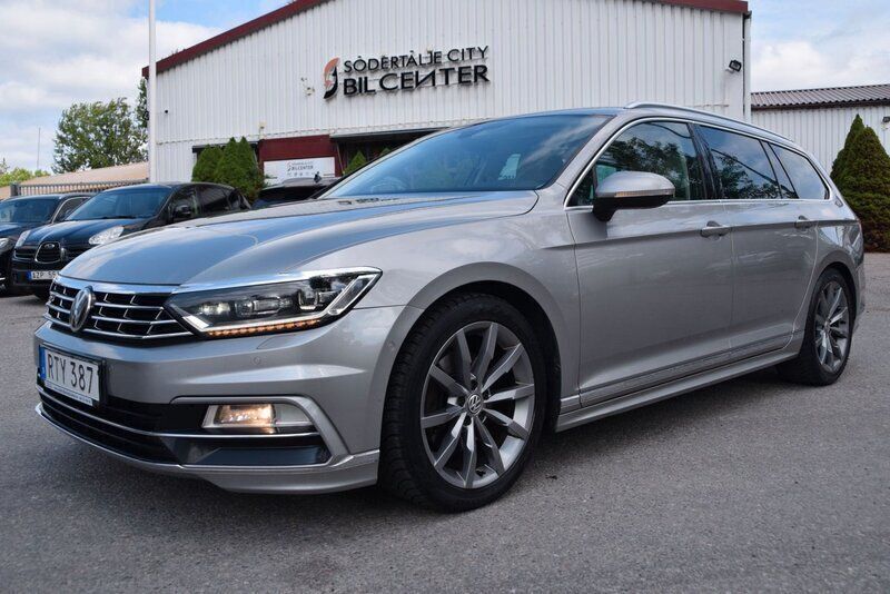 Silver Begagnad 2017 VW Passat GT Kombi | 179 900 kr (Marknadspris) - Bild 1/4