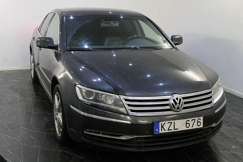 Begagnad VW Phaeton 239 HK (175 kW) 2010 Grå Sedan