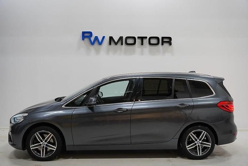 Begagnad BMW 220 Gran Tourer Comfort Edition 190 HK (139 kW) 2015 Grå Minibuss