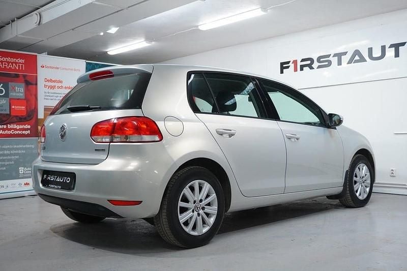 Begagnad VW Golf VI S 102 HK (75 kW) 2010 Ljusbrun Halvkombi