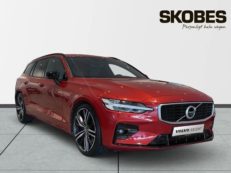 Röd Begagnad 2019 Volvo V60 R-Design Kombi | 389 900 kr - Bild 1/3