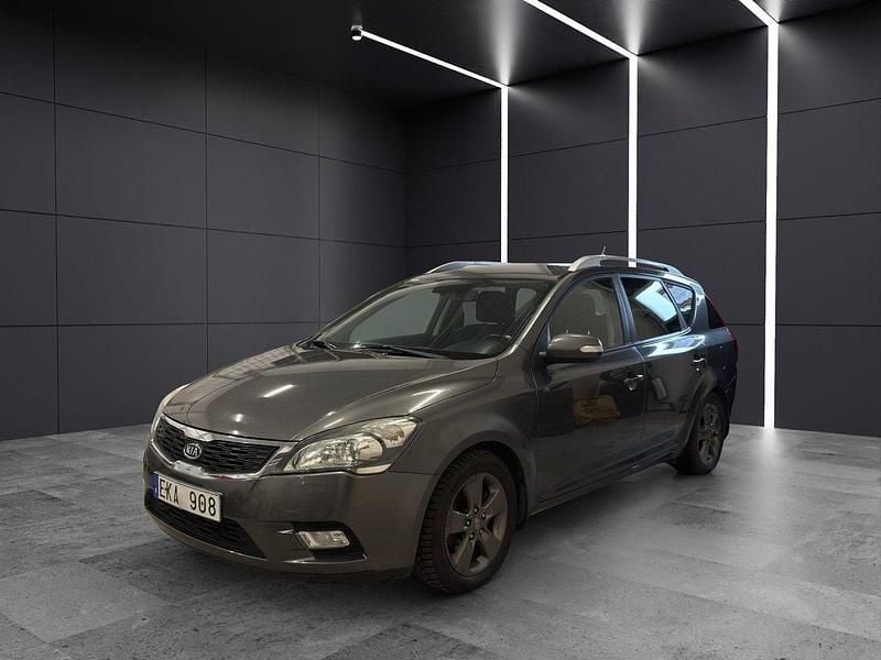 Silver Begagnad 2010 Kia Ceed Sportswagon Kombi | 39 900 kr (Marknadspris) - Bild 1/4