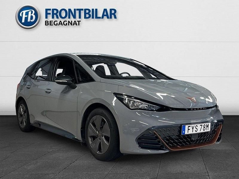 Ljusgrå (grå) Begagnad 2022 Cupra Born Halvkombi | 239 900 kr (Bra pris) - Bild 1/3