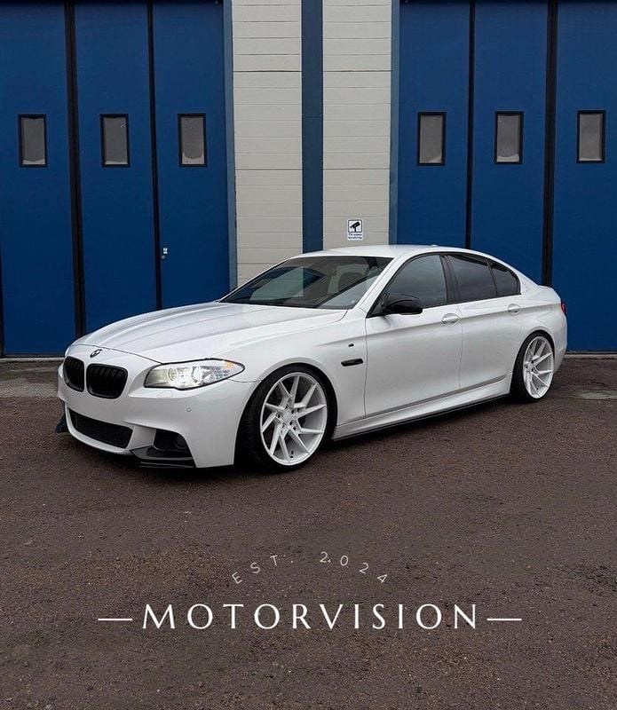 Vit Begagnad 2011 BMW 535 M Sport Sedan | 164 900 kr (Lite dyr) - Bild 1/4