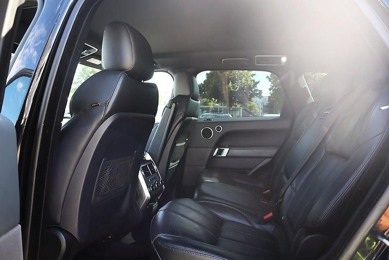 Begagnad Land Rover Range Rover HSE 340 HK (250 kW) 2014 Svart SUV