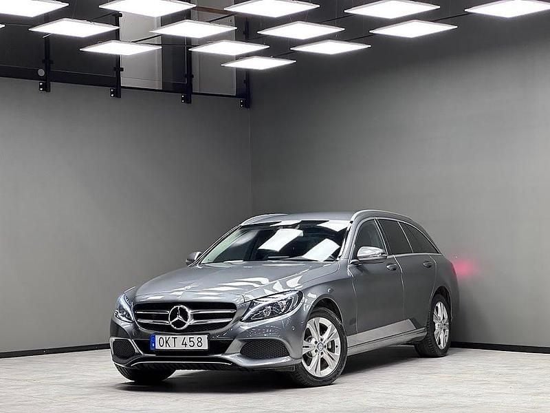 Grå Begagnad 2016 Mercedes C220 Avantgarde Kombi | 229 900 kr (Marknadspris) - Bild 1/3