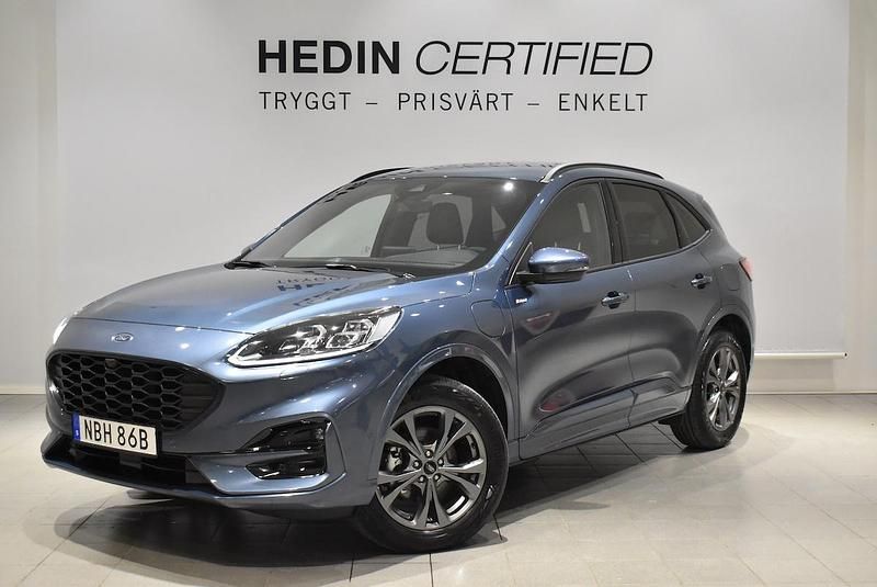 Blå (blue) Begagnad 2023 Ford Kuga Business Edition SUV | 284 900 kr (Lite dyr) - Bild 1/4