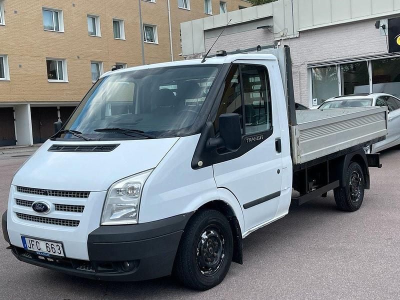 Vit Begagnad 2012 Ford Transit Van | 64 000 kr (Marknadspris) - Bild 1/4