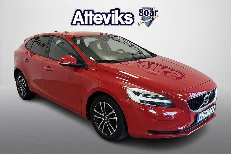 Röd Begagnad 2017 Volvo V40 Business Edition Kombi | 154 900 kr (Marknadspris) - Bild 1/4