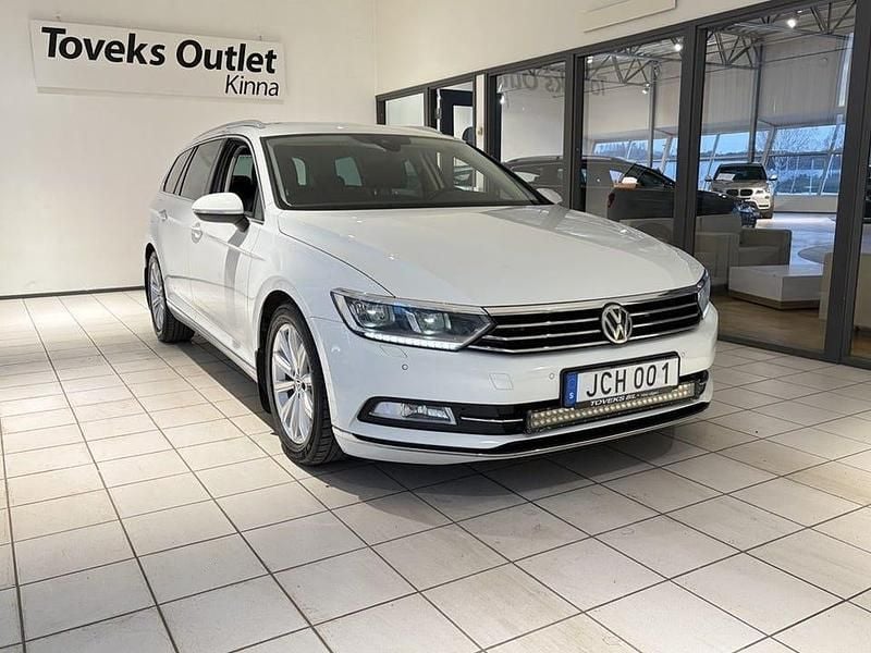 Begagnad VW Passat GT 192 HK (141 kW) 2016 Vit