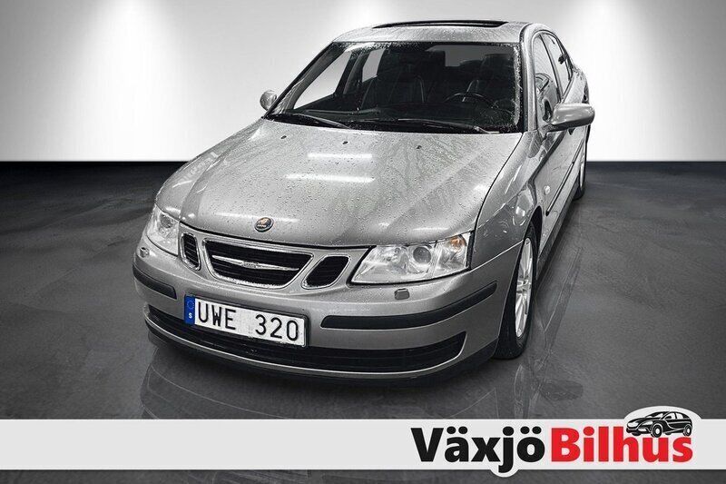 Ljusgrå Begagnad 2004 Saab 9-3 Linear Sedan | 42 900 kr (Dyr) - Bild 1/4