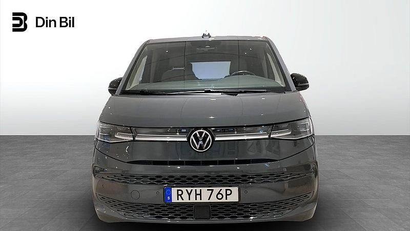 Begagnad VW Multivan Style 150 HK (110 kW) 2024 Grå Van
