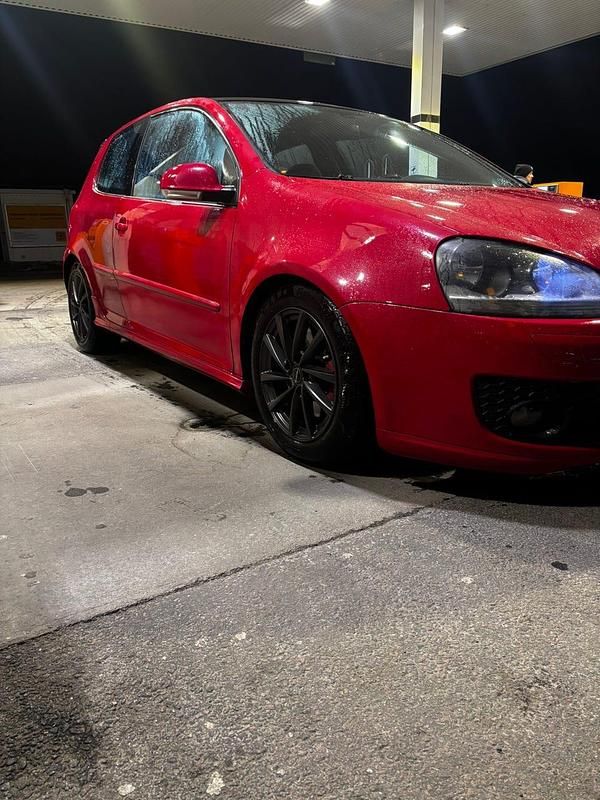 Begagnad VW Golf IV GTI 200 HK (147 kW) 2005 Halvkombi