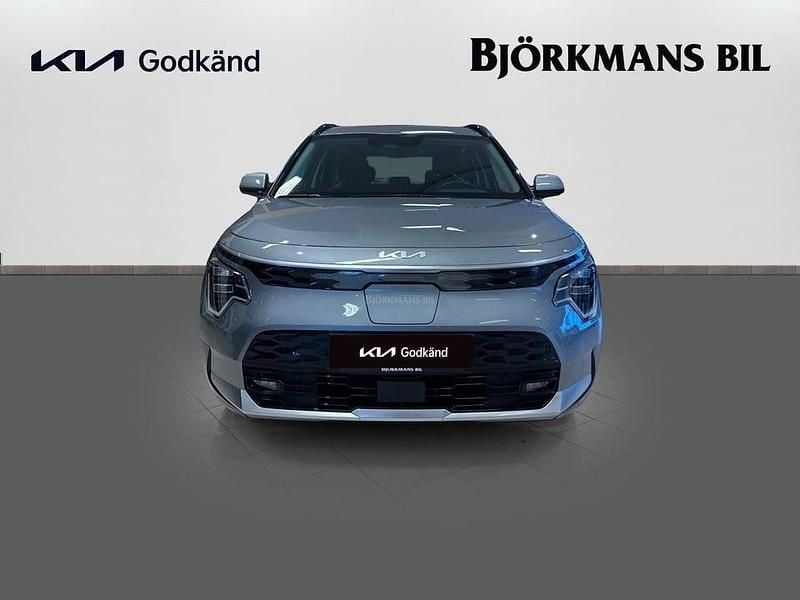 Begagnad Kia e-Niro 150 kW (204 HK) 2022 Grå SUV