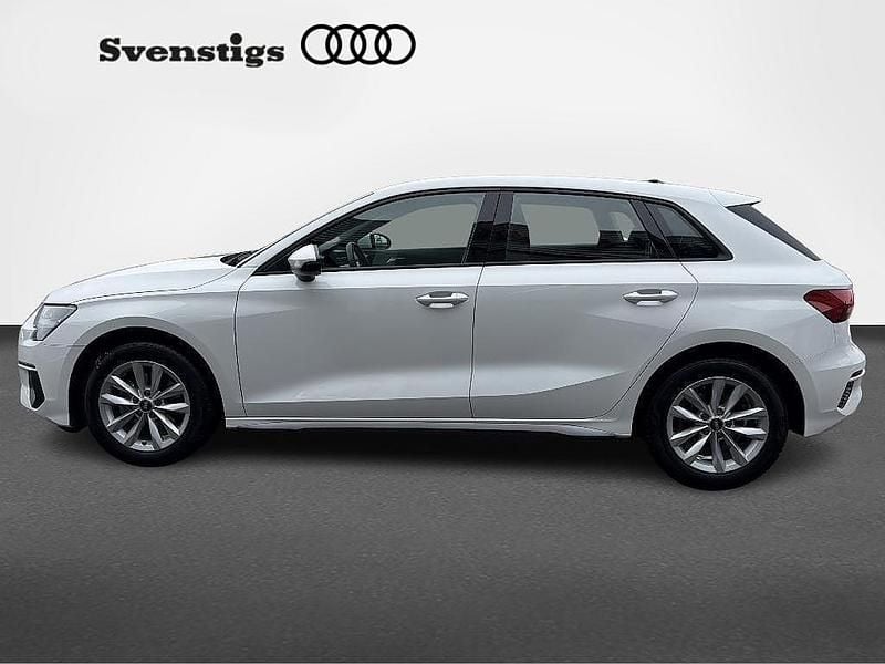 Begagnad Audi A3 Sportback Proline 150 HK (110 kW) 2023 Vit Halvkombi