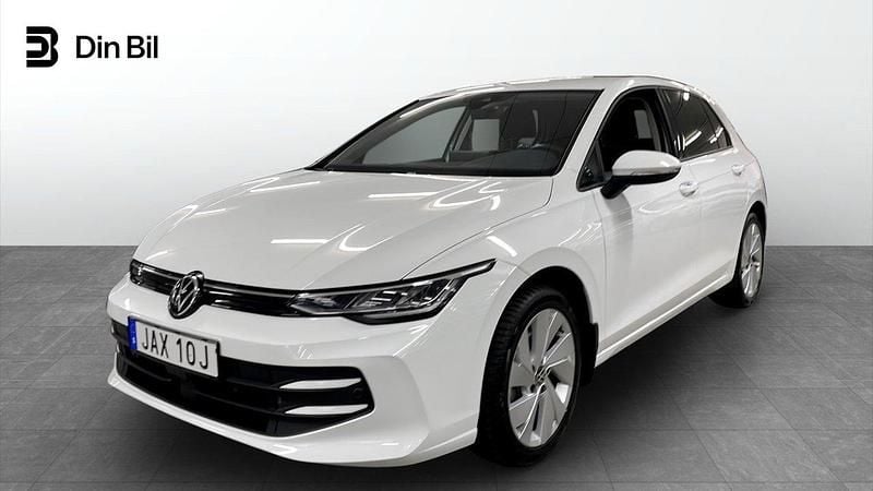 Vit Begagnad 2024 VW Golf VIII Halvkombi | 289 900 kr (Bra pris) - Bild 1/4