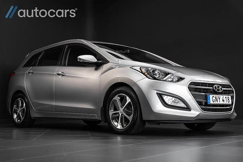 Brun Begagnad 2017 Hyundai i30 Comfort Kombi | 148 000 kr (Lite dyr) - Bild 1/4