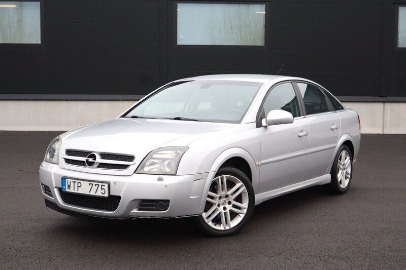 Begagnad Opel Vectra GTS Sport 176 HK (129 kW) 2005 Grå Halvkombi