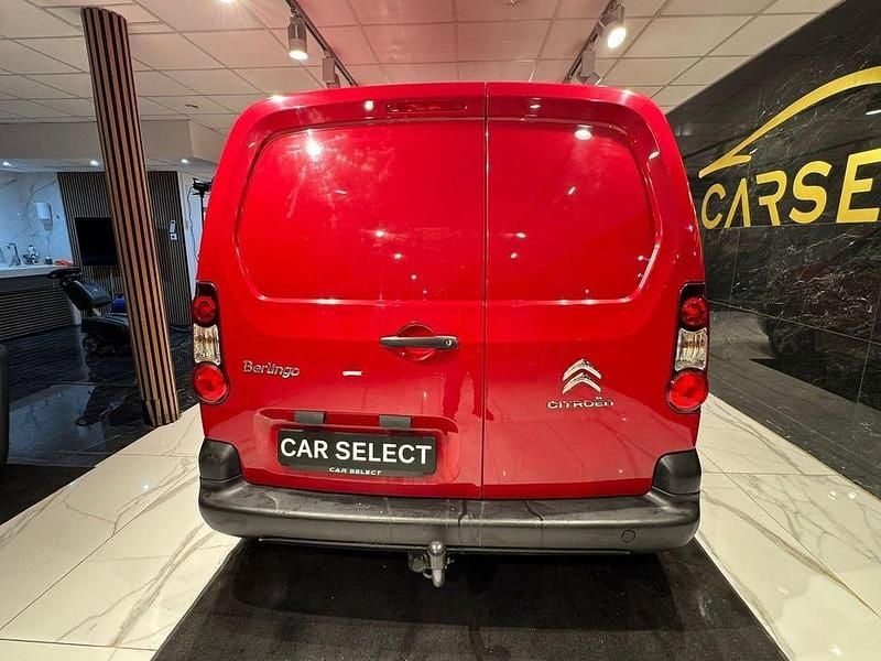 Begagnad Citroën Berlingo 91 HK (66 kW) 2014 Röd Minibuss