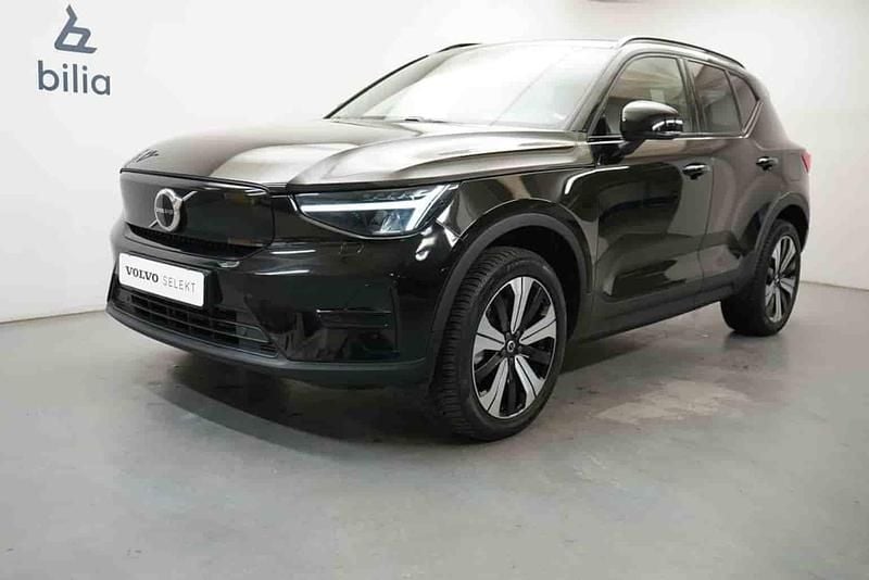 Svart Begagnad 2023 Volvo XC40 Single Motor SUV | 334 900 kr - Bild 1/1