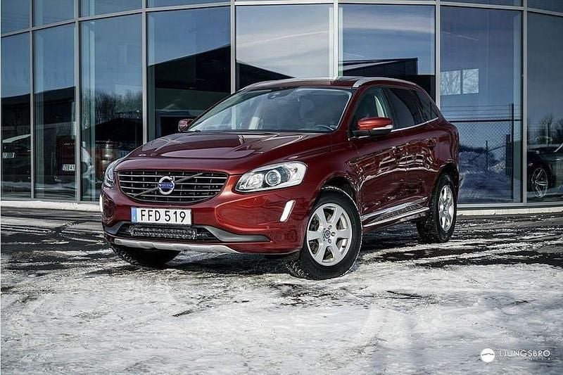 Begagnad Volvo XC60 Business Edition 181 HK (133 kW) 2014 Röd SUV
