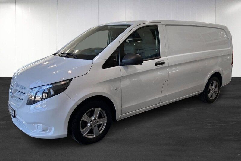 Vit (white) Begagnad 2020 Mercedes Vito Minibuss | 187 375 kr (Marknadspris) - Bild 1/4