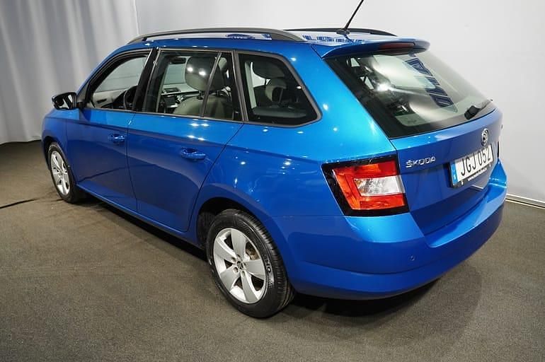 Begagnad Skoda Fabia 112 HK (82 kW) 2017 Blå Kombi