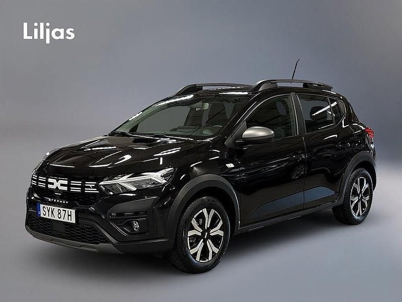 Svart Begagnad 2022 Dacia Sandero Expression SUV | 184 000 kr (Lite dyr) - Bild 1/4