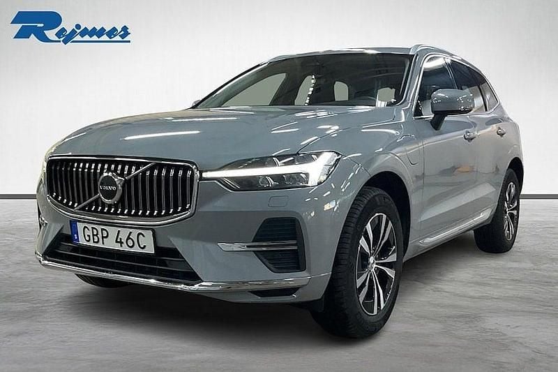 Grå Begagnad 2024 Volvo XC60 Core SUV | 519 900 kr (Bra pris) - Bild 1/4