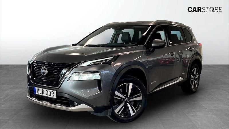 Grå (grey) Begagnad 2022 Nissan X-Trail Pack SUV | 349 900 kr (Bra pris) - Bild 1/4
