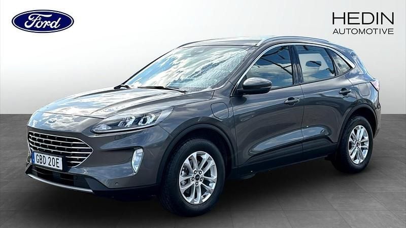 Grå (grey) Begagnad 2023 Ford Kuga Titanium SUV | 269 900 kr (Marknadspris) - Bild 1/4