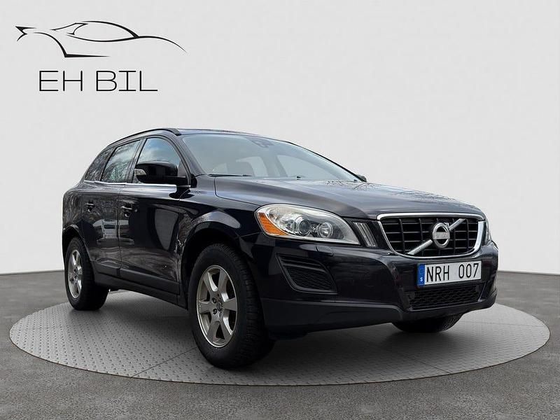 Begagnad Volvo XC60 Momentum 163 HK (119 kW) 2011 Svart SUV