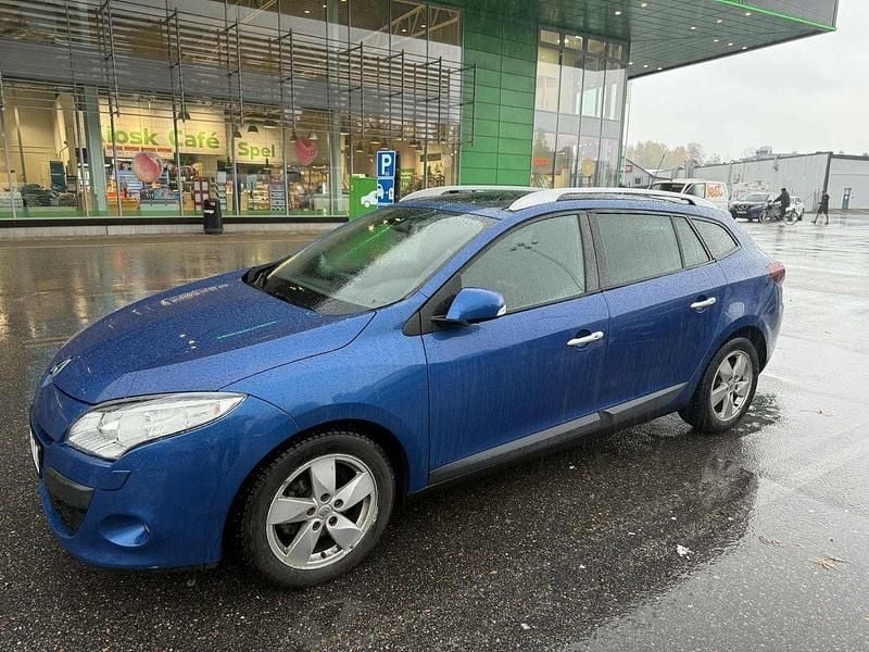 Blå Begagnad 2011 Renault Mégane GrandTour Kombi | 35 000 kr (Superpris) - Bild 1/4