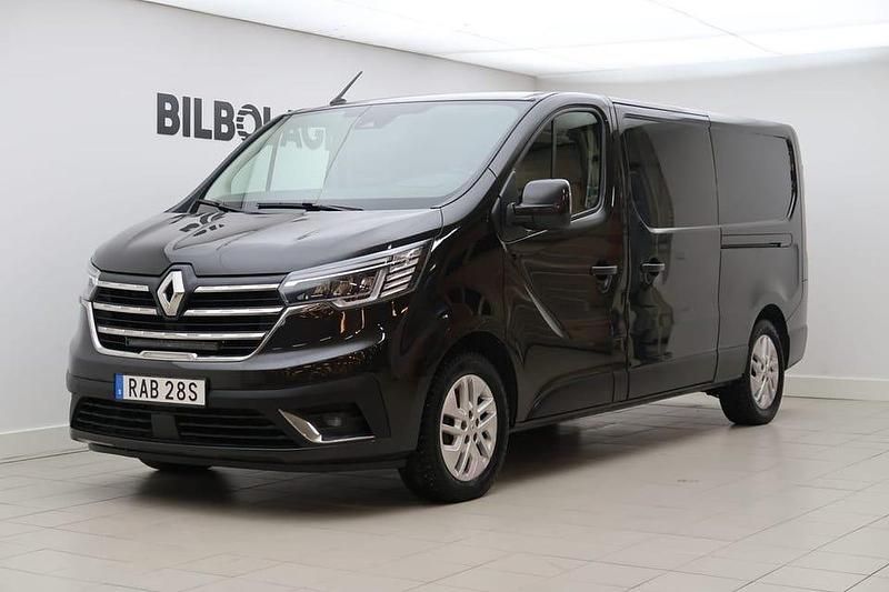 Svart Begagnad 2023 Renault Trafic Minibuss | 309 000 kr - Bild 1/4