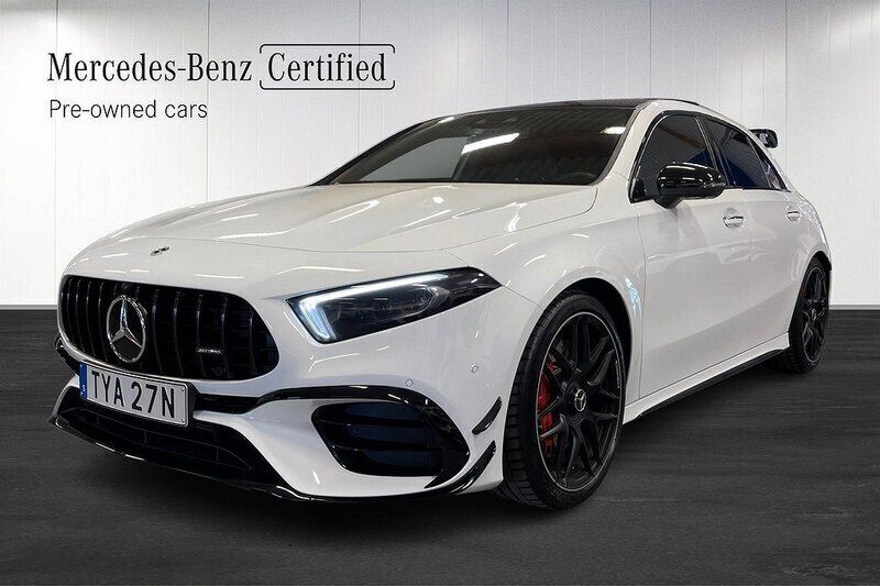 Vit Begagnad 2022 Mercedes A45 AMG Premium Plus Halvkombi | 639 000 kr (Dyr) - Bild 1/4