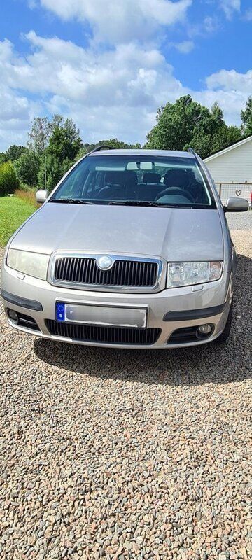 Brun Begagnad 2007 Skoda Fabia Kombi | 19 900 kr (Marknadspris) - Bild 1/2
