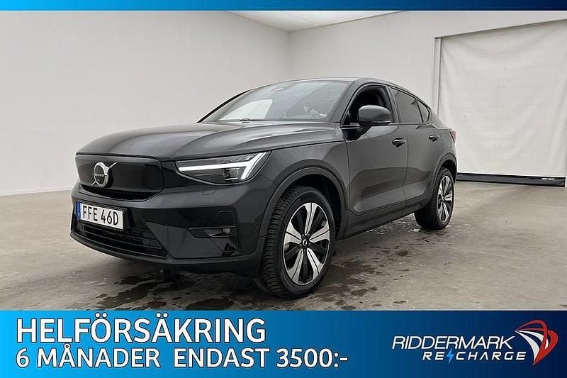 Svart Begagnad 2022 Volvo C40 Core SUV | 364 800 kr (Marknadspris) - Bild 1/3