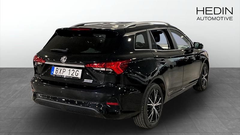 Begagnad MG MG5 EV Luxury 130 kW (177 HK) 2022 Svart Kombi