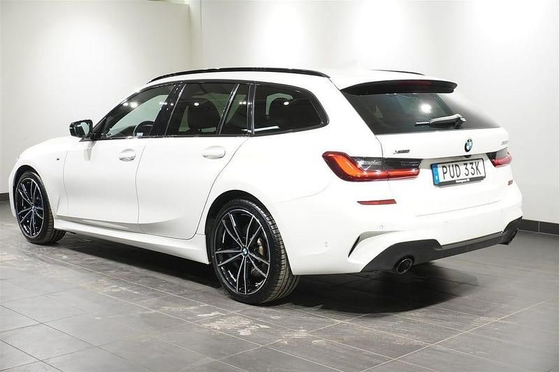 Begagnad BMW 320 M Sport 190 HK (139 kW) 2020 Vit Kombi