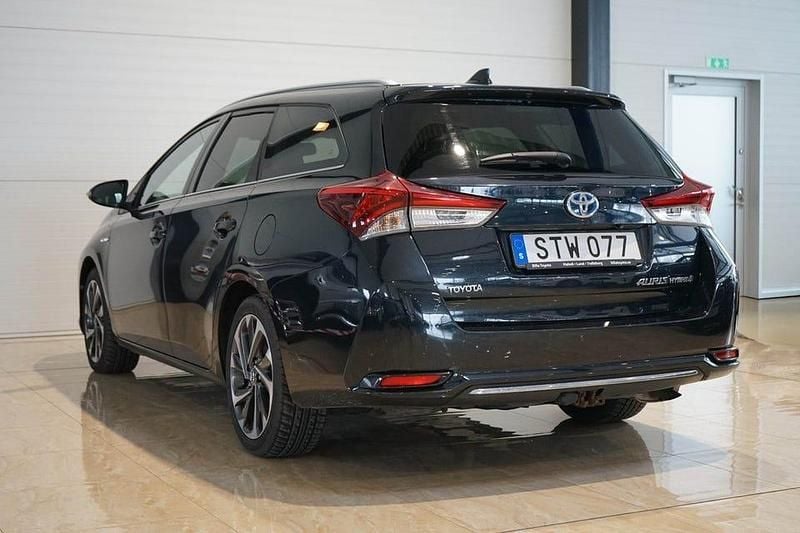 Begagnad Toyota Auris Touring Sports Active 136 HK (100 kW) 2016 Blå Kombi