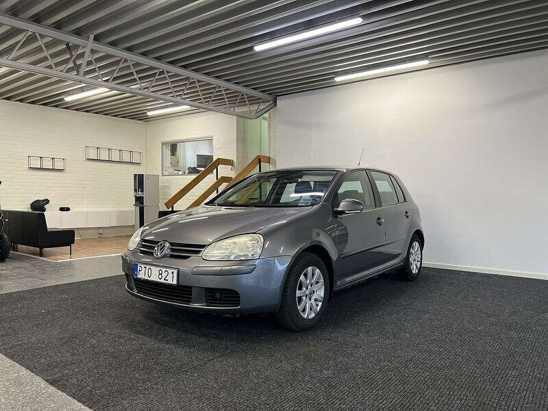 Mörkgrå Begagnad 2007 VW Golf VI United Halvkombi | 54 900 kr (Lite dyr) - Bild 1/4