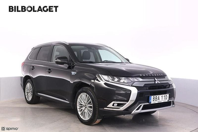 Svart Begagnad 2019 Mitsubishi Outlander P-HEV SUV | 229 800 kr (Marknadspris) - Bild 1/4