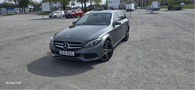 Grå Begagnad 2017 Mercedes C220 Avantgarde Kombi | 169 000 kr (Superpris) - Bild 1/4