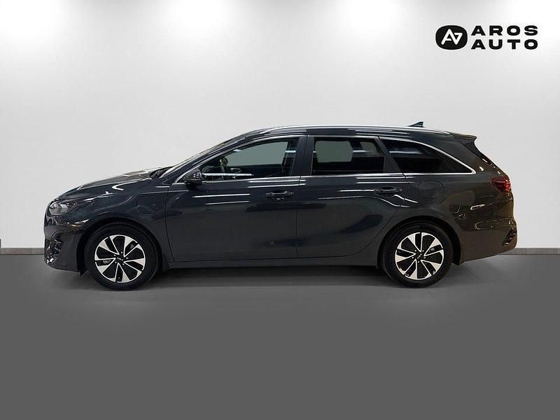 Begagnad Kia Ceed Sportswagon 141 HK (103 kW) 2024 Mörkgrå Kombi