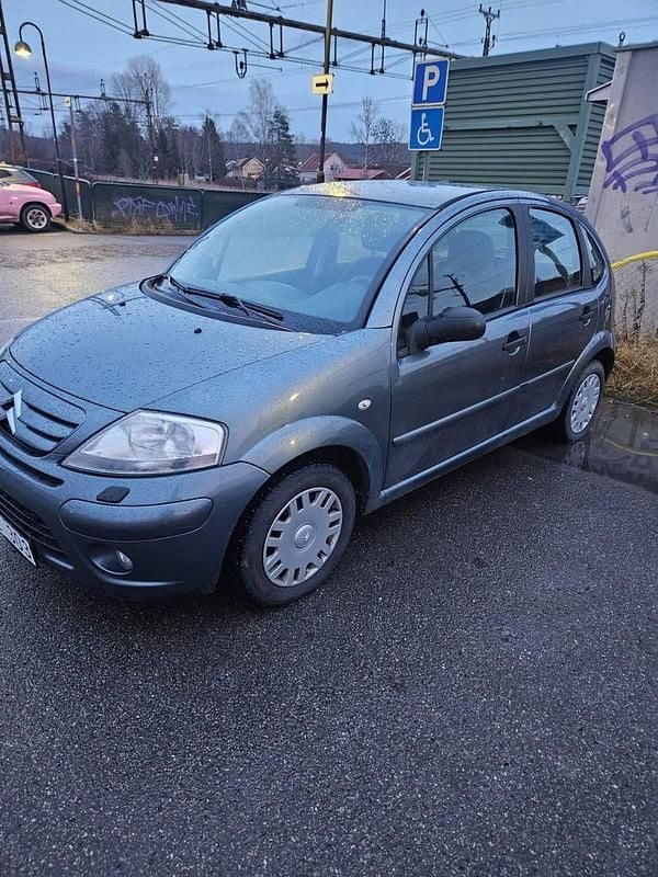 Begagnad 2008 Citroën C3 Halvkombi | 27 000 kr (Marknadspris) - Bild 1/4