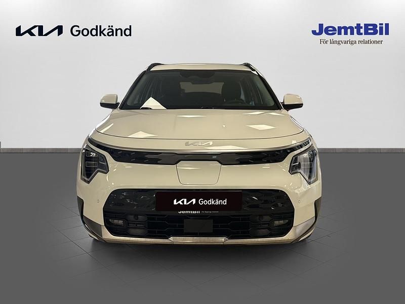 Begagnad Kia e-Niro 152 kW (207 HK) 2023 Vit SUV